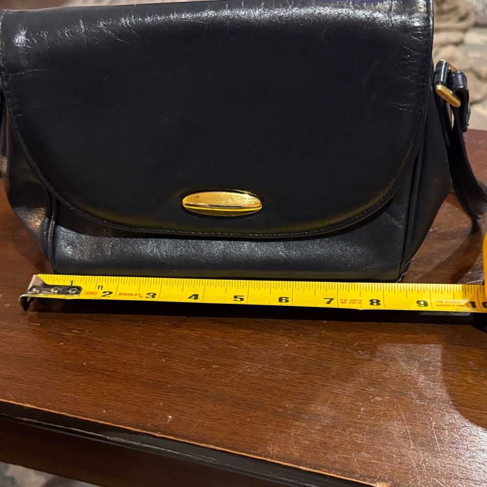 Elegant Navy Leather Bally-Style Shoulder Bag Georgetown Leather Design - Picture 8 of 12